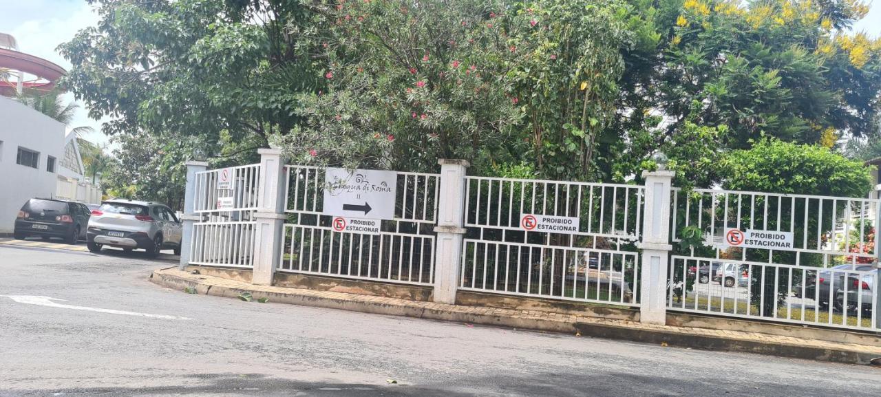 Thermas Lacqua Diroma Com Piscina De Ondas Gratis 24Horas Caldas Novas Exterior foto
